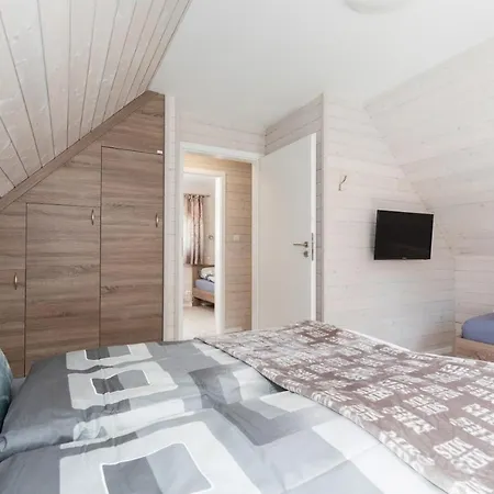 Kotwica-pobierowo Bukowa 1 別荘 *