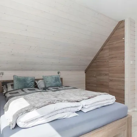 Kotwica-pobierowo Bukowa 1 *