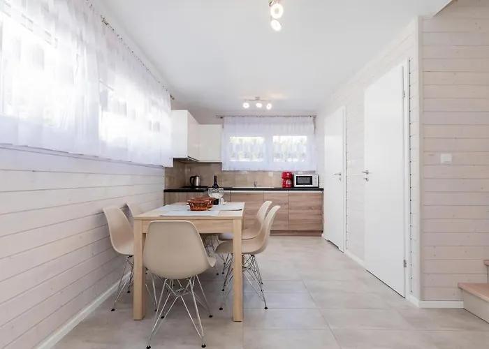 Kotwica-pobierowo Bukowa 1 펜션 *