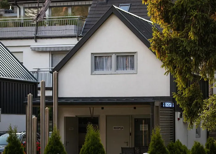 Kotwica-pobierowo Bukowa 1 *