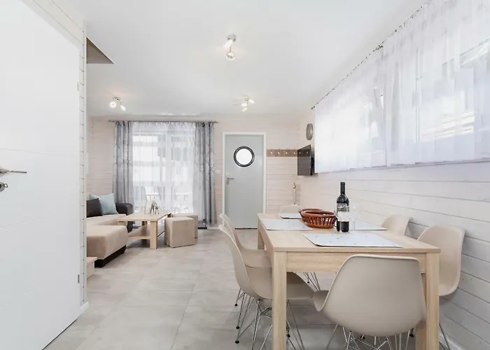 Kotwica-pobierowo Bukowa 1 *