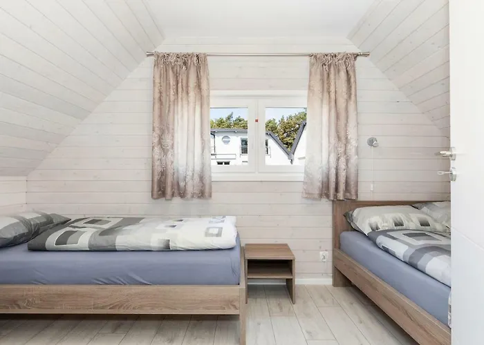 Kotwica-pobierowo Bukowa 1 펜션