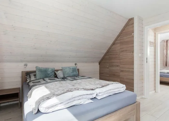 Kotwica-pobierowo Bukowa 1 *