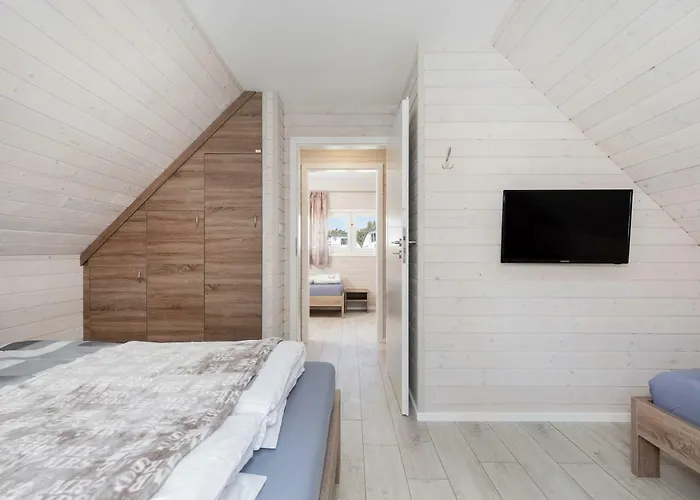 Kotwica-pobierowo Bukowa 1 포비에로보